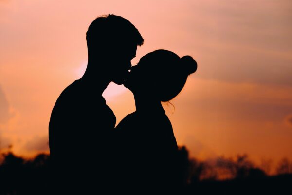Redefining Romance: 40s Dating After Decades Solo